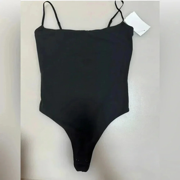 Skims Fits Everybody Cami Bodysuit Onyx - Size Large - Picture 5 of 6